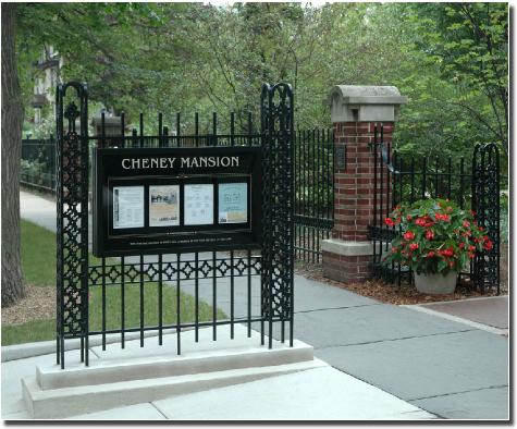 FreestandingDisplay1a